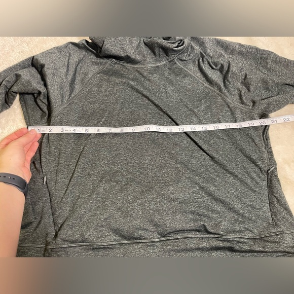 Old Navy Active XL ✨Bundle✨ Black Relaxed Long Sleeve Bodysuit & Cropped Hoodie - Picture 10 of 14